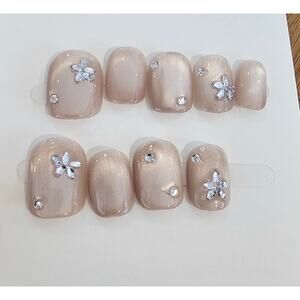 Beige Cat Eye with Star Crystal | Press on Nails - Handmade | Sz Large